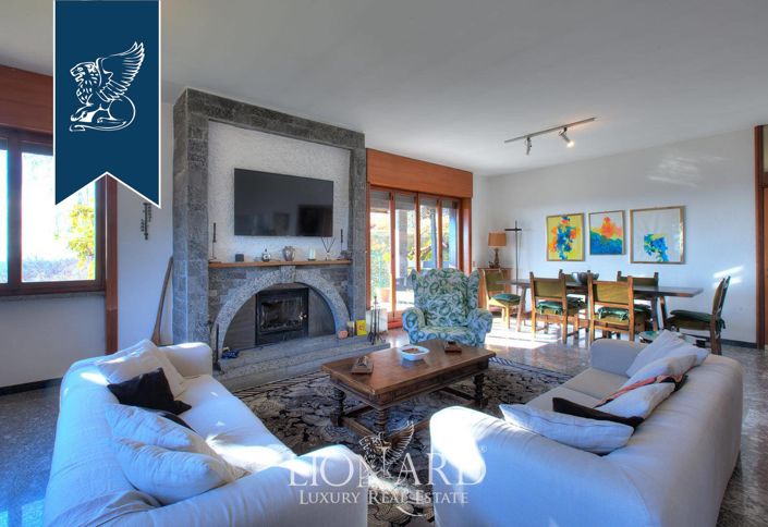 Image No.14-8 Bed Villa for sale