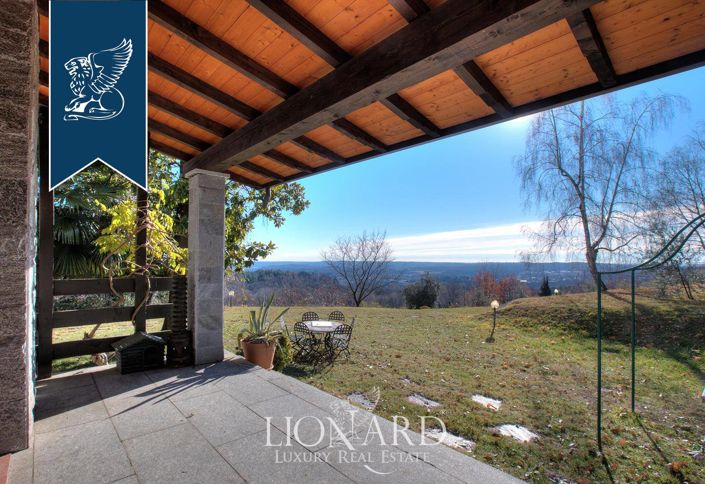 Image No.3-8 Bed Villa for sale