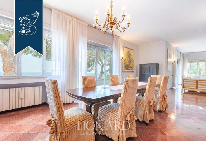 Image No.11-Villa de 11 chambres à vendre à Bordighera