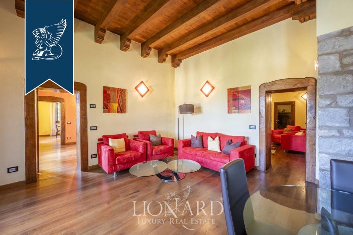 Image No.14-5 Bed Villa for sale