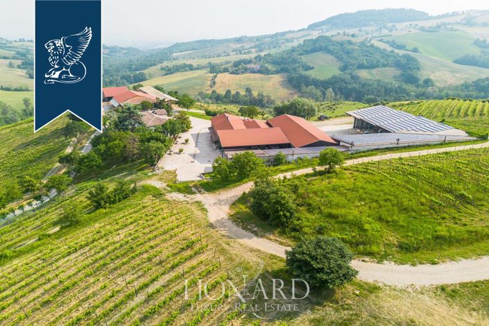 Image No.10-5 Bed Villa for sale