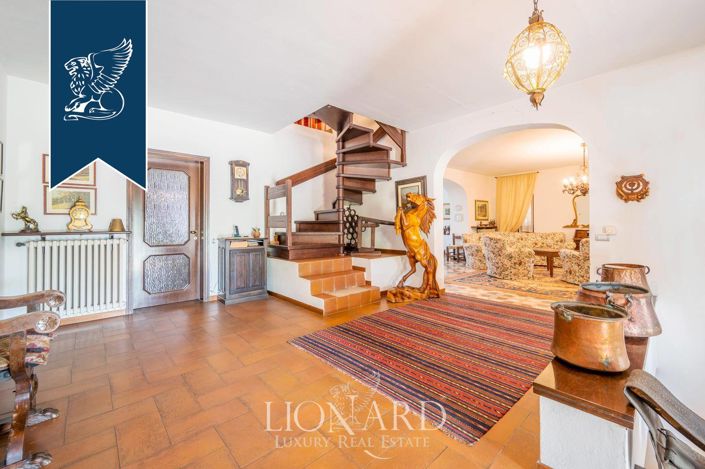 Image No.5-5 Bed Villa for sale