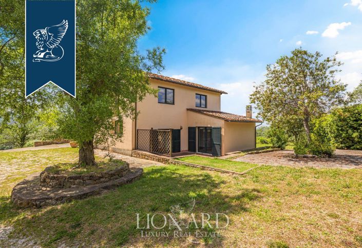 Image No.19-13 Bed Country House for sale