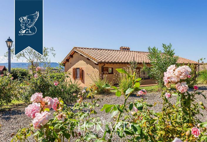 Image No.13-10 Bed Farmhouse for sale