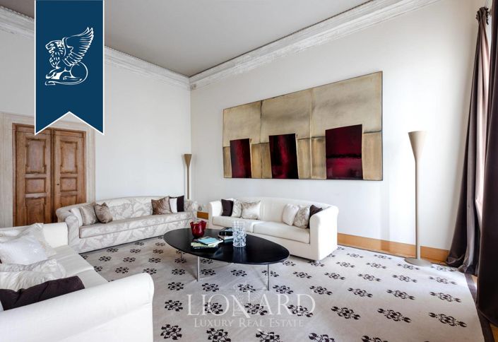 Image No.4-4 Bed Property for sale