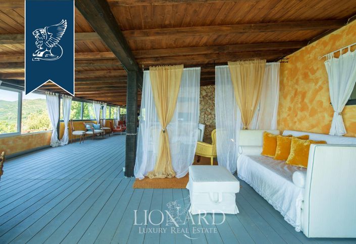 Image No.10-6 Bed Villa for sale