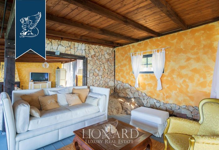 Image No.12-6 Bed Villa for sale