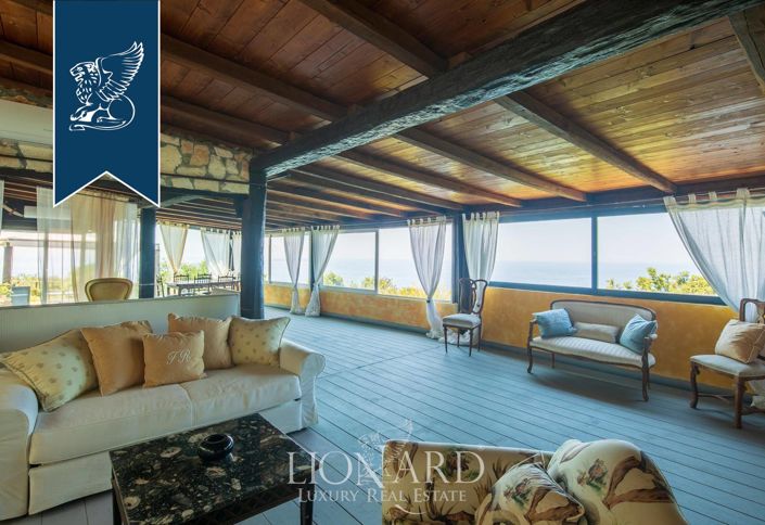 Image No.13-6 Bed Villa for sale