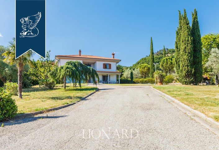 Image No.11-6 Bed Villa for sale