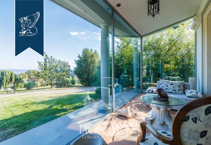 Image No.41-6 Bed Villa for sale