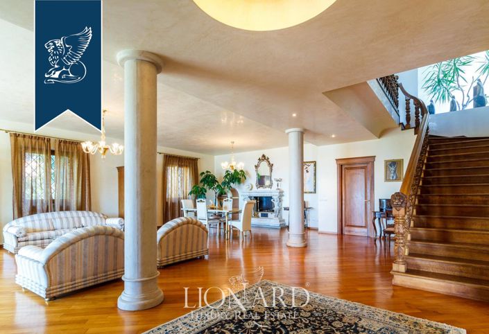 Image No.44-6 Bed Villa for sale