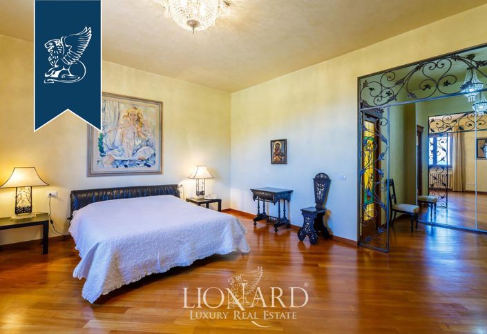 Image No.59-6 Bed Villa for sale