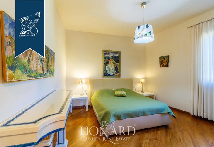 Image No.63-6 Bed Villa for sale