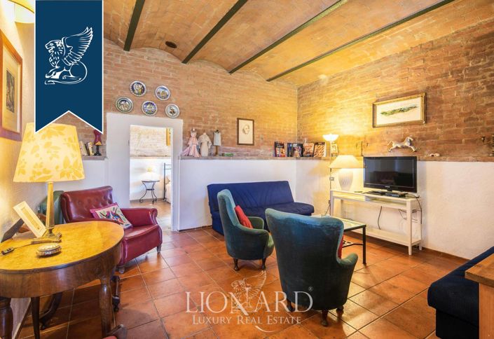 Image No.9-6 Bed Villa for sale