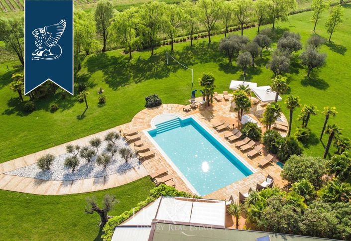 Image No.11-4 Bed Villa for sale