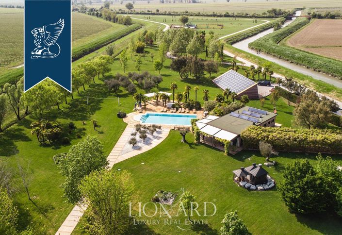 Image No.12-4 Bed Villa for sale