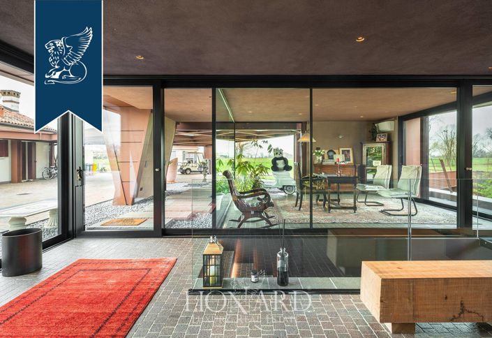 Image No.53-4 Bed Villa for sale