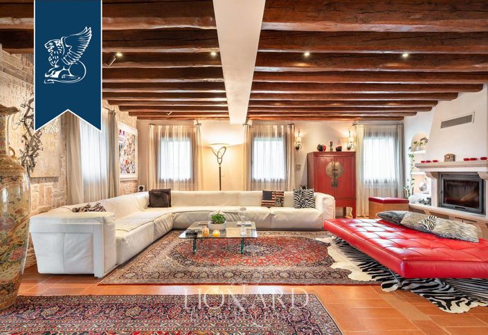 Image No.59-4 Bed Villa for sale