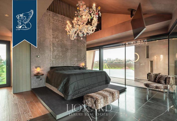 Image No.78-4 Bed Villa for sale