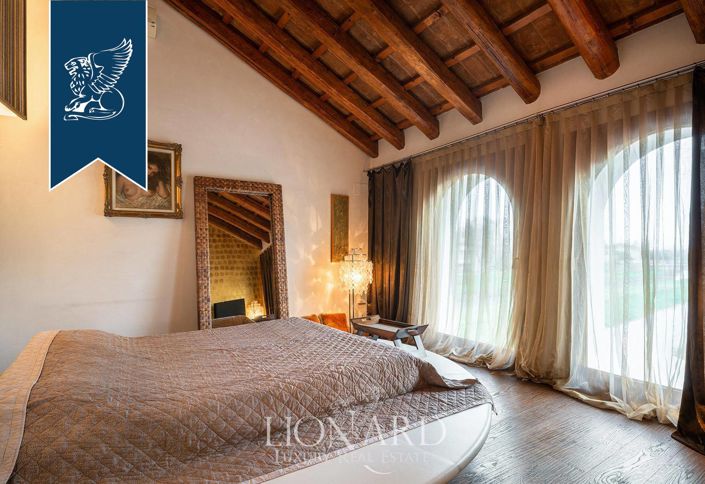 Image No.89-4 Bed Villa for sale