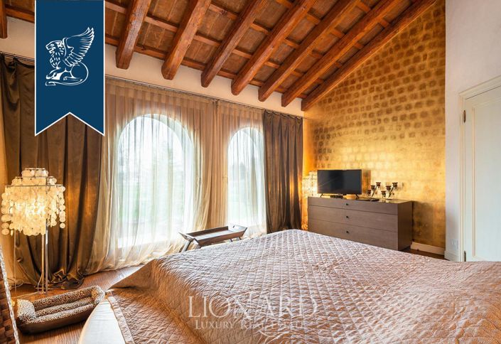 Image No.91-4 Bed Villa for sale