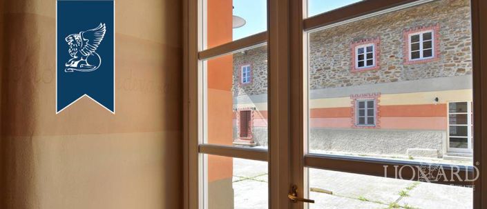 Image No.18-9 Bed Country House for sale