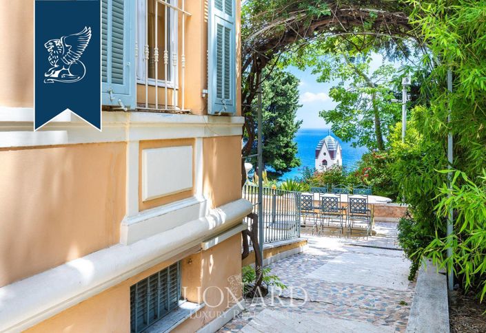 Image No.3-Villa de 6 chambres à vendre à San Remo