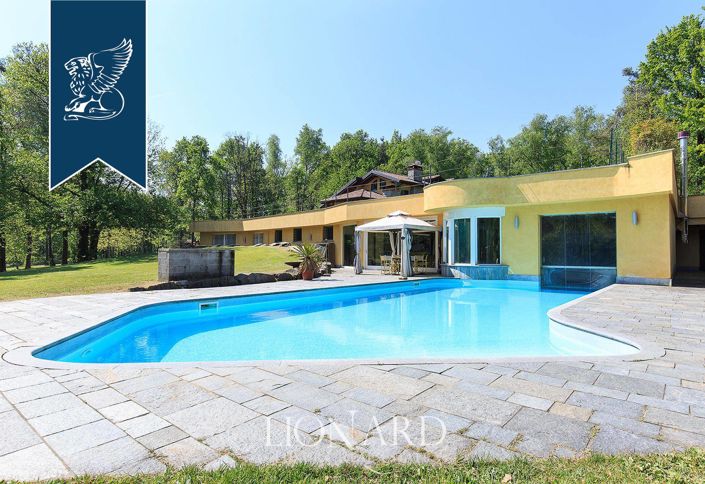 Image No.2-7 Bed Villa for sale