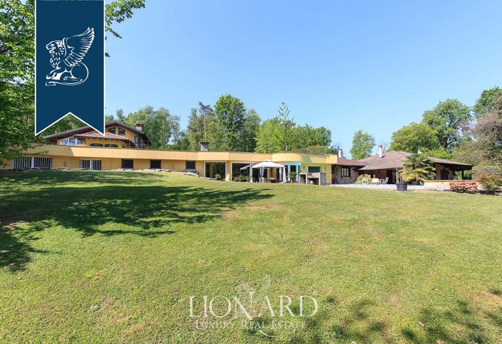 Image No.3-7 Bed Villa for sale