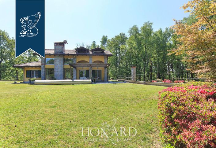 Image No.7-7 Bed Villa for sale