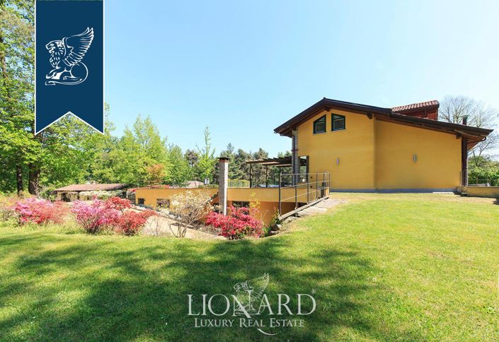 Image No.9-7 Bed Villa for sale