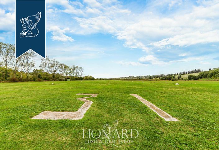 Image No.63-23 Bed Hotel for sale