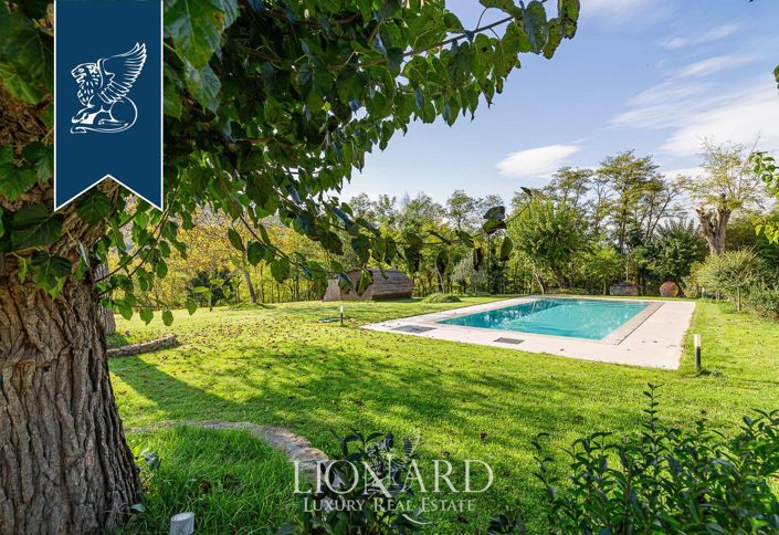 Image No.19-12 Bed Country House for sale