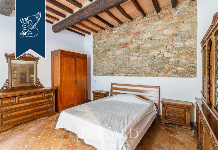 Image No.28-12 Bed Country House for sale