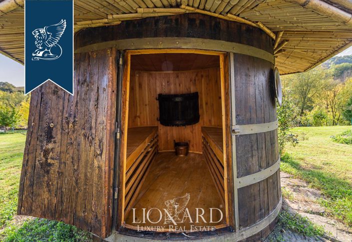 Image No.32-12 Bed Country House for sale