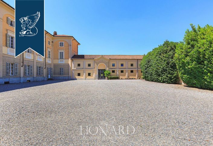 Image No.16-45 Bed Hotel for sale