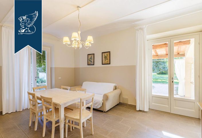 Image No.13-25 Bed Hotel for sale