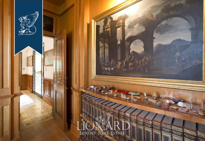 Image No.26-10 Bed Villa for sale