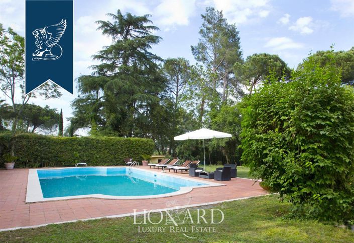 Image No.9-10 Bed Villa for sale