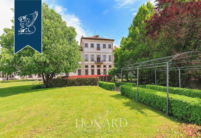 Image No.13-42 Bed Villa for sale