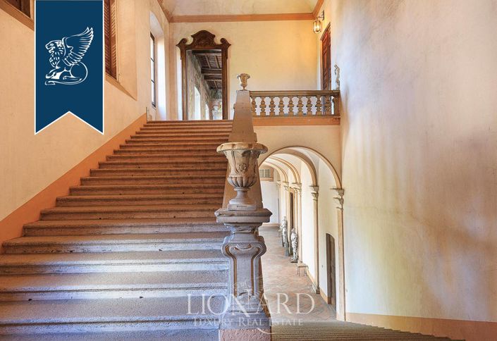 Image No.26-42 Bed Villa for sale