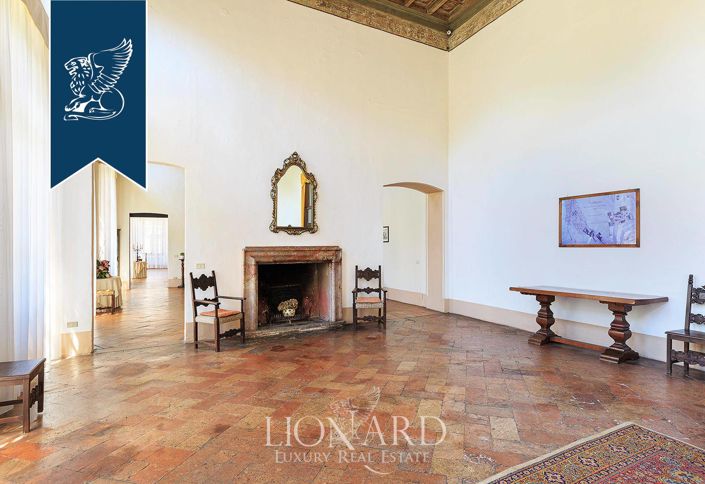 Image No.31-42 Bed Villa for sale