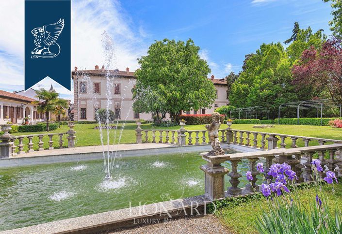 Image No.6-42 Bed Villa for sale