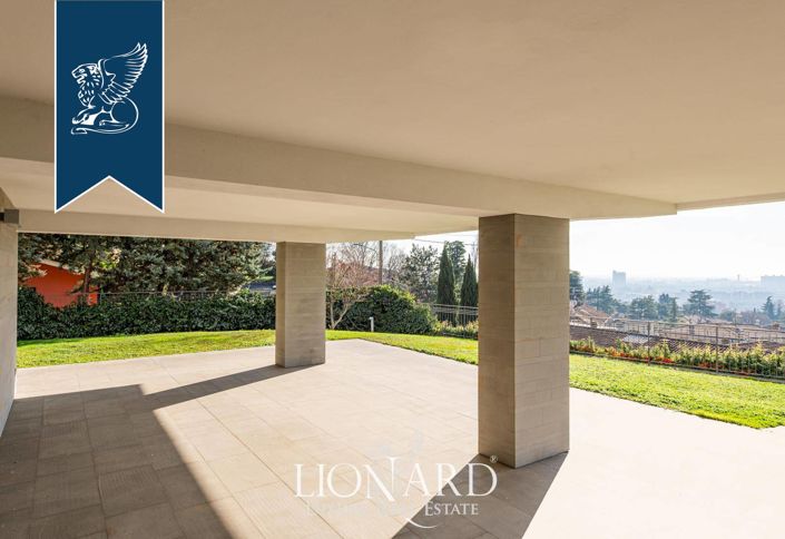 Image No.11-5 Bed Villa for sale