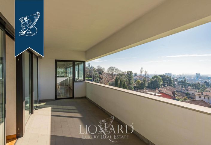 Image No.36-5 Bed Villa for sale