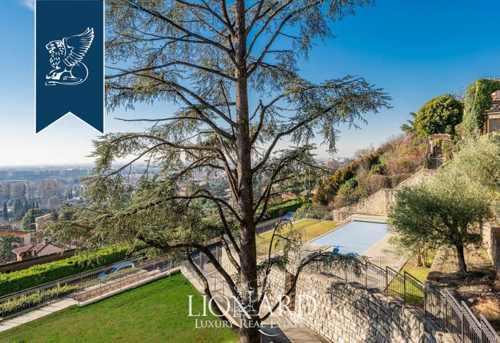 Image No.39-5 Bed Villa for sale