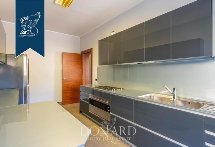 Image No.47-5 Bed Villa for sale