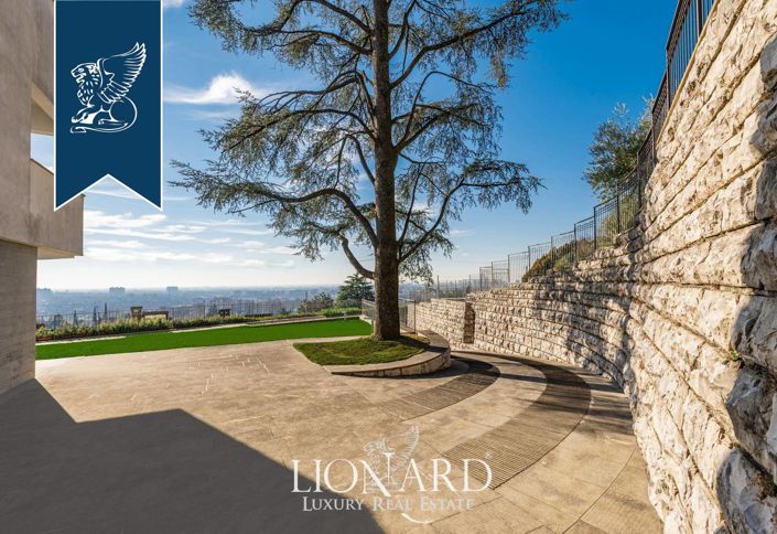 Image No.7-5 Bed Villa for sale