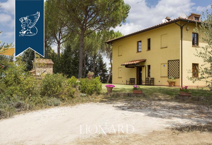 Image No.23-Ferme de 11 chambres à vendre à Gambassi Terme