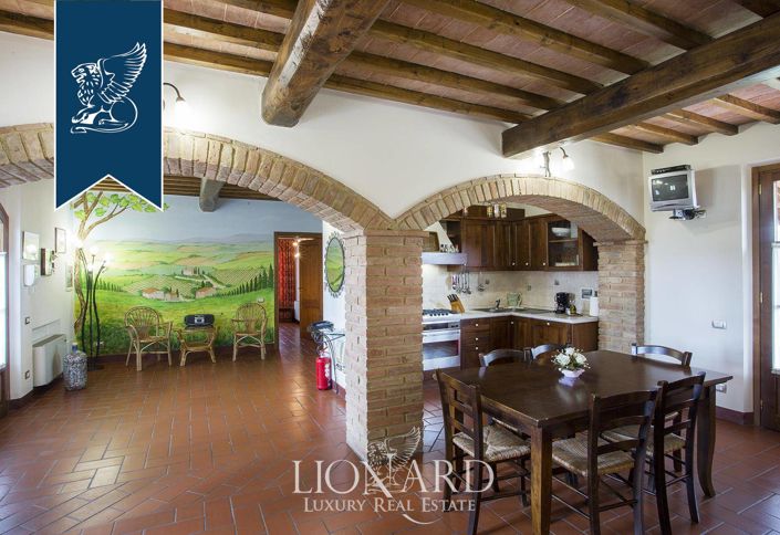 Image No.27-Ferme de 11 chambres à vendre à Gambassi Terme